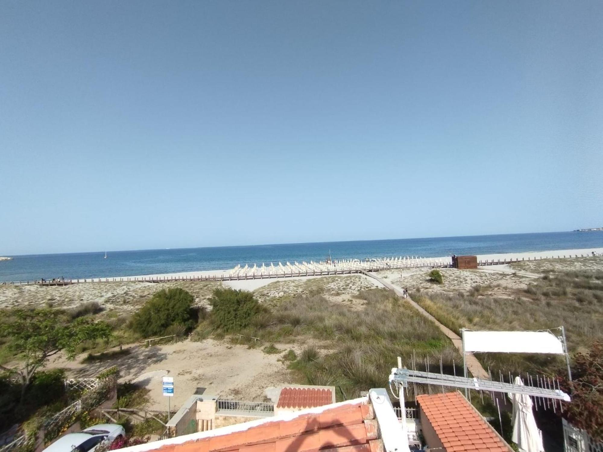 Summer Room- Fronte Spiaggia La Caletta Buitenkant foto